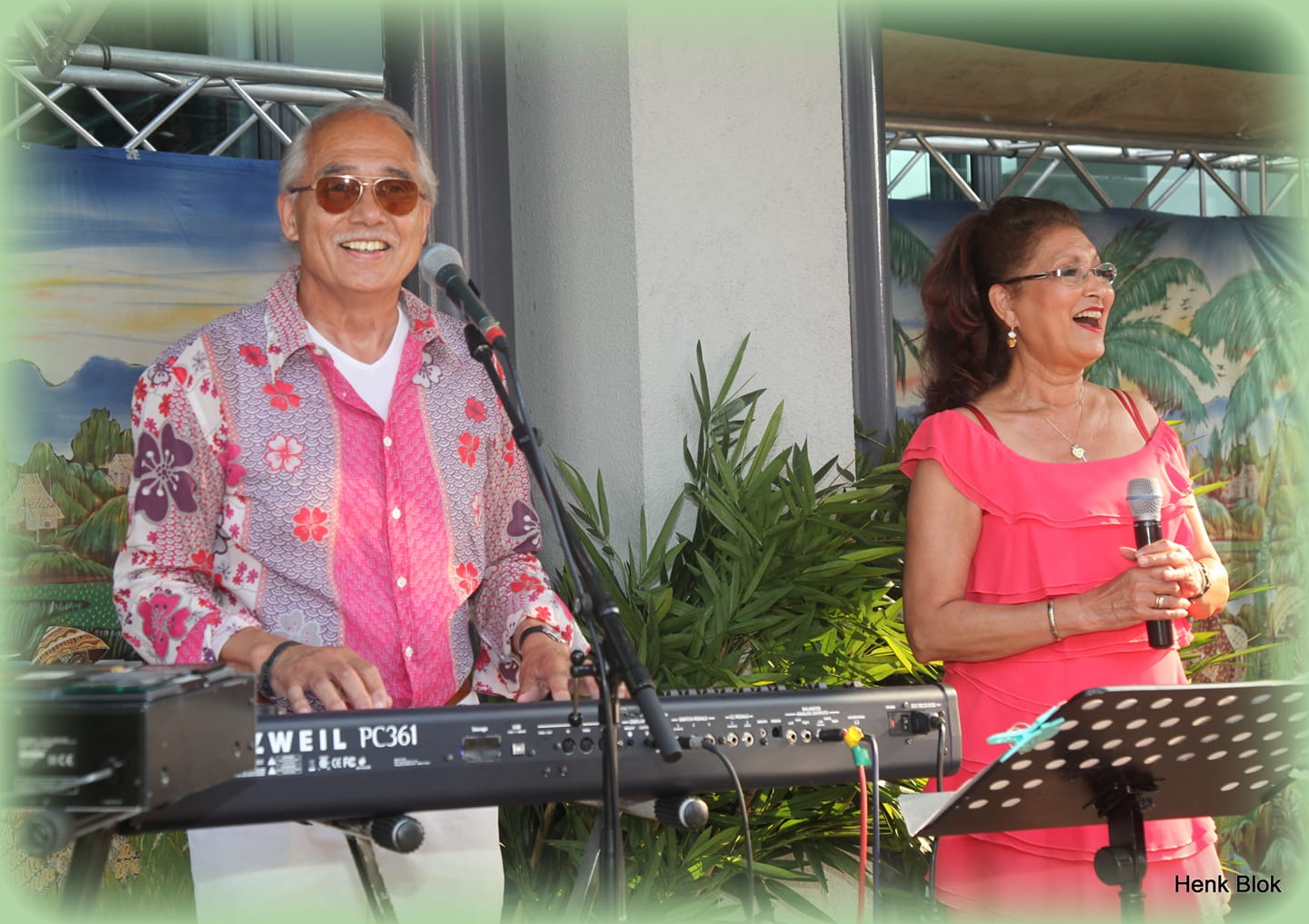 Duo Freeline boeken: https://indische.artiesten.club